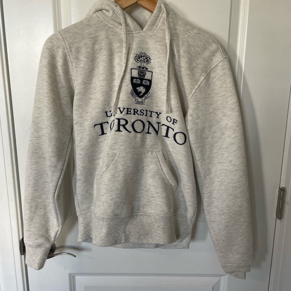 University of Toronto hoodie—see measurements!!